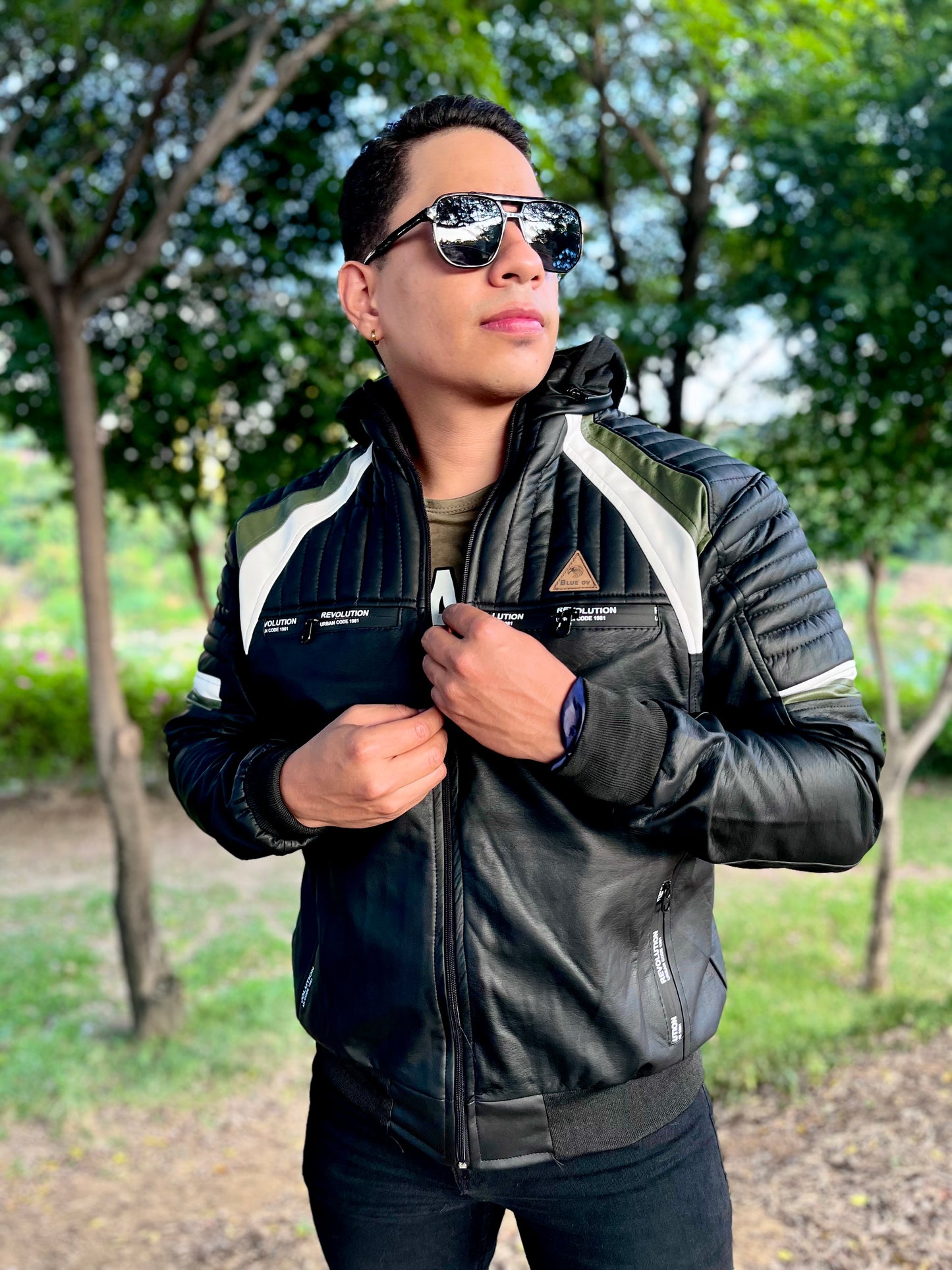 CHAQUETA CUERINA CABALLERO CON FORRO FLEECE Y CAPOTA-BENNY BLUE OV