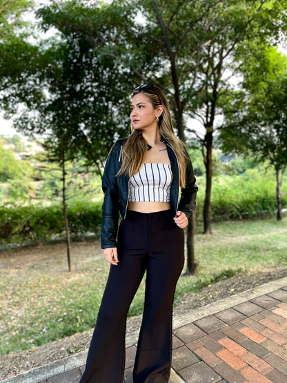 CHAQUETA CUERINA MUJER CORTA TIPO BIKER MOTORIZADA-NATALY MSF