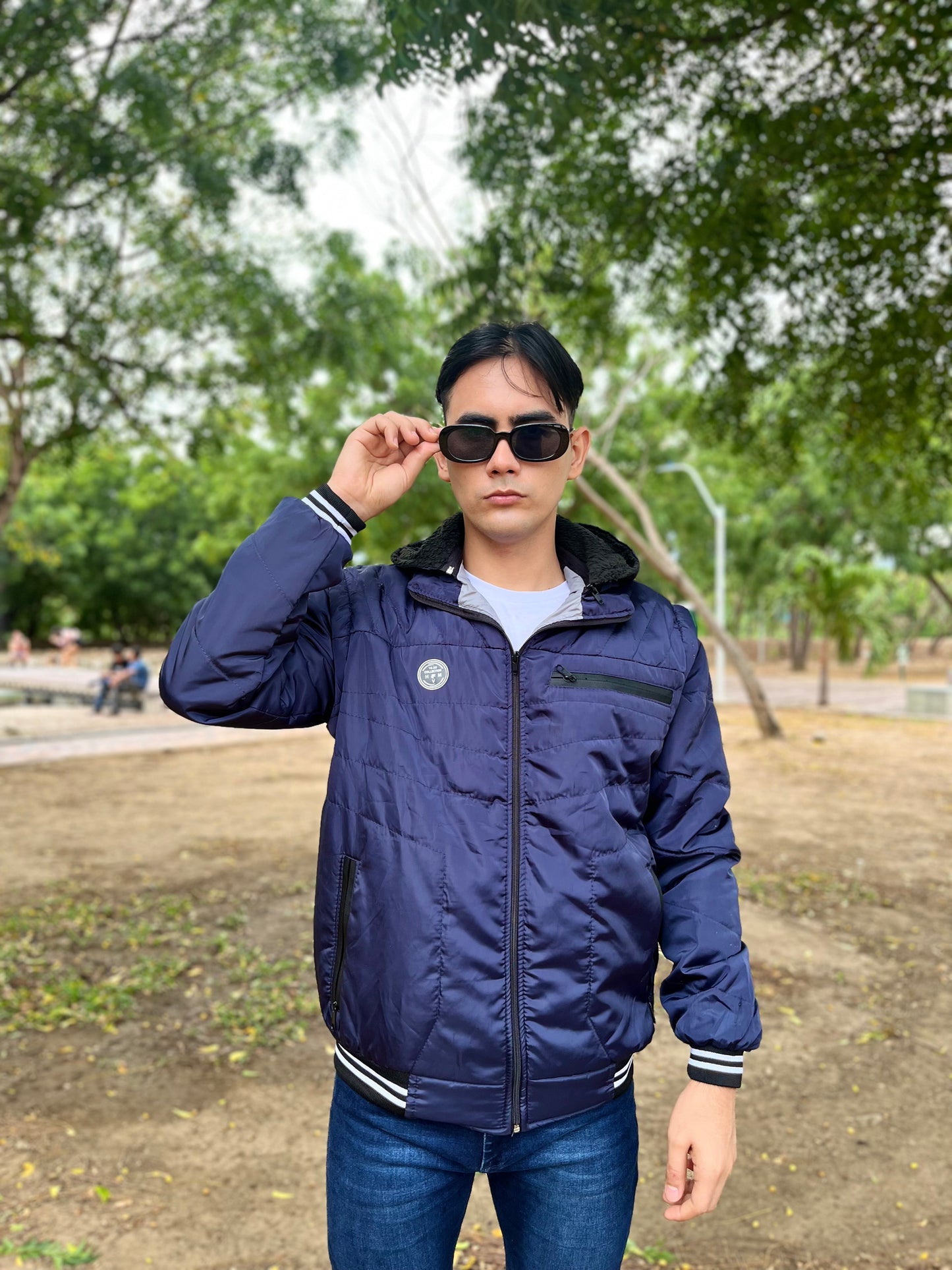 CHAQUETA CABALLERO CONVERTIBLE A CHALECO CON OVEJERO-UNICOLOR HVM